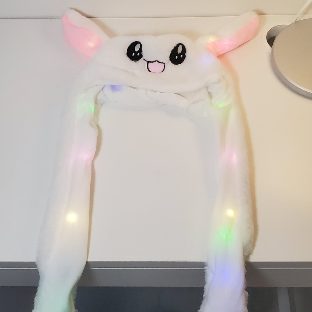 NEW Glowing moving rabbit ears